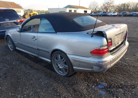 2001 Mercedes-Benz Clk 430 z USA, uszkodzony, nr VIN WDBLK70GX1T056085